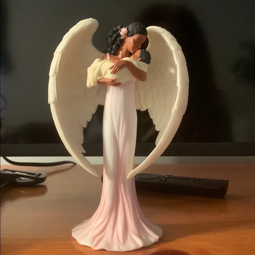 Elegant Angel Figurine with Child - Cream and Pink